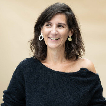 Boucles ANAITA dépareillées en cuir doré